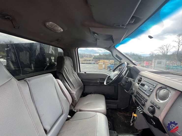 2013-ford-f750-image-58