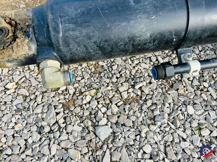 caterpillar-745-image-35