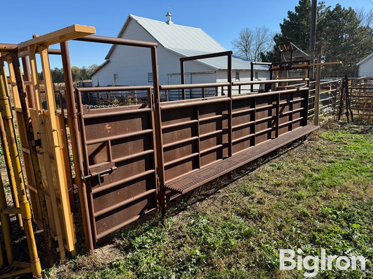 linn-post-&-pipe-lead-up-alley-image-2