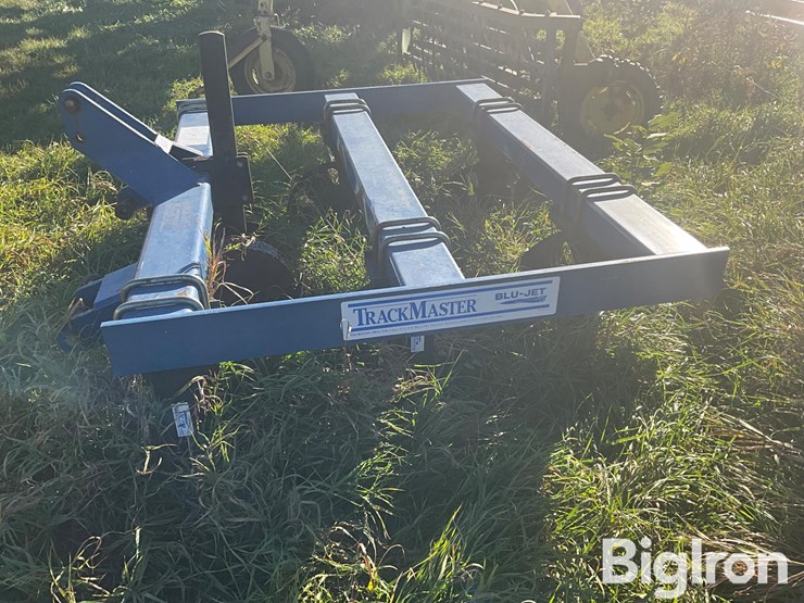 blu-jet-track-master-image-8