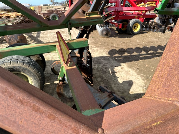 john-deere-635-image-25