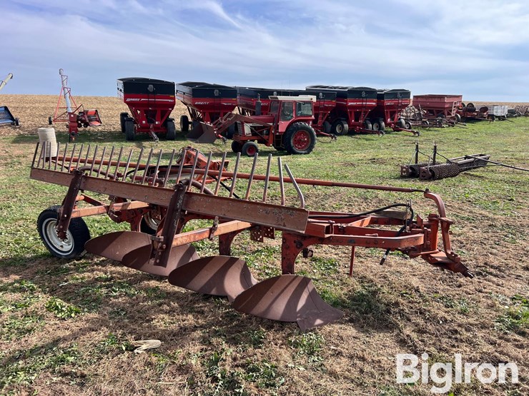 4-bottom-plow-image-3