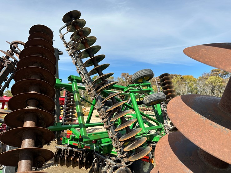 john-deere-2623-image-3