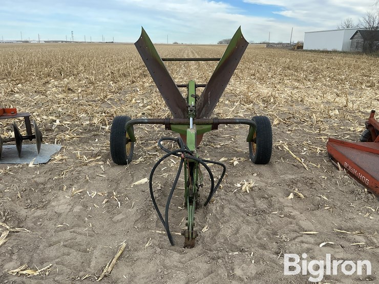 john-deere-12-image-2