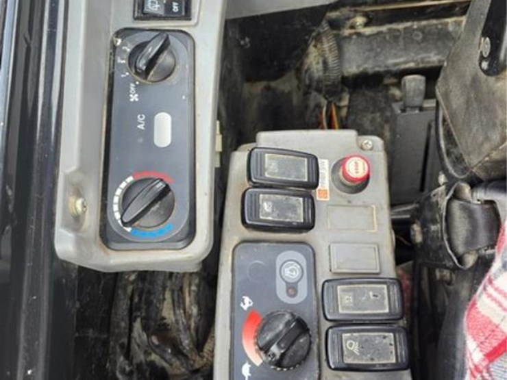 kubota-kx057-4-image-23