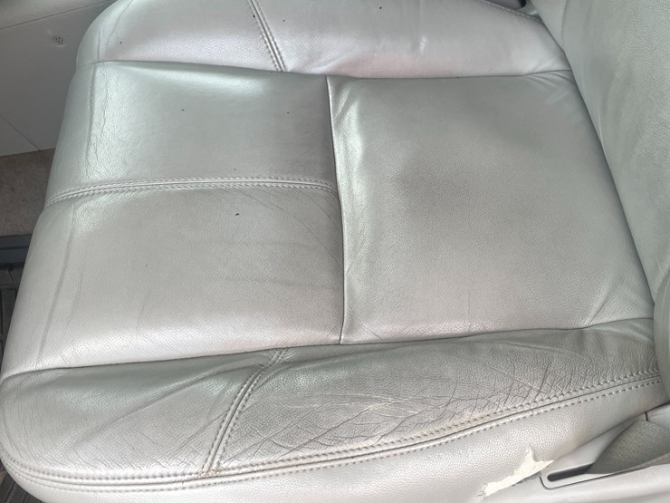 2010-gmc-yukon-image-38