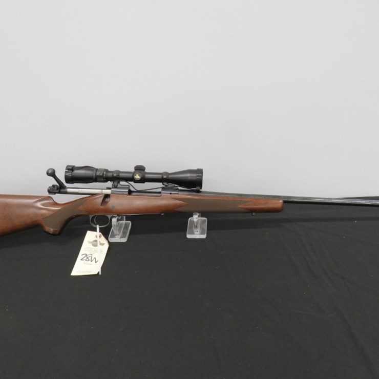 Winchester Model 70 Classic Sporter 30-06 Bolt Action Rifle