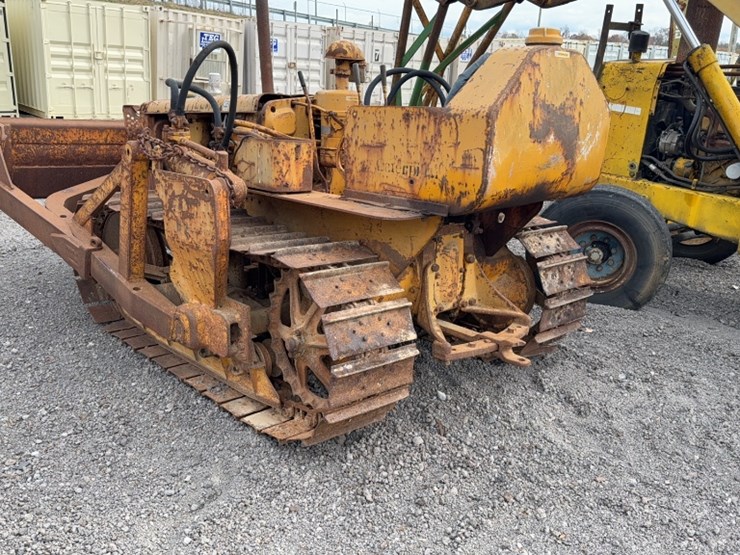 caterpillar-d2-image-9