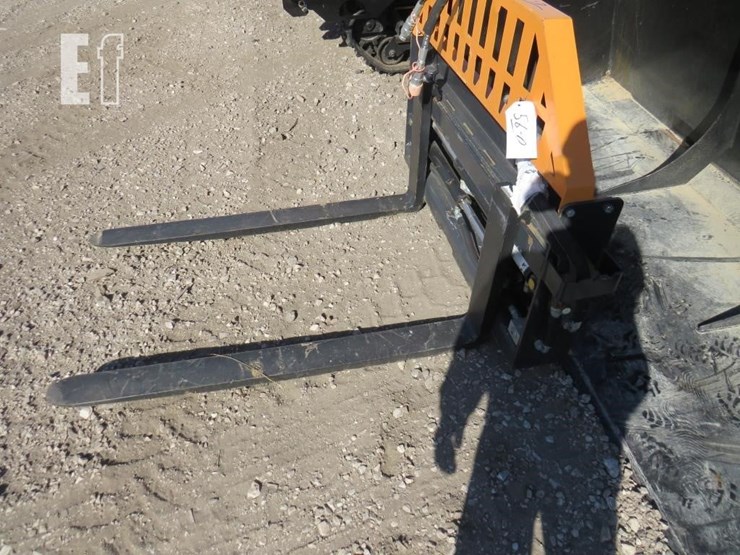 set-of-hydralic-skid-loader-forks-image-1