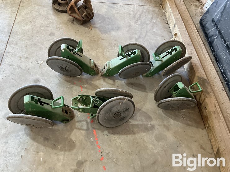 john-deere-7200-image-8