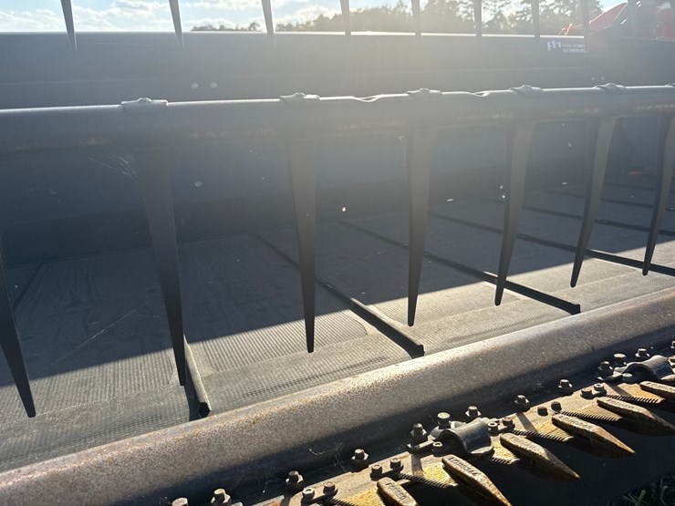 2014-macdon-40-foot-flex-draper-head----header-cart-not-included-image-54