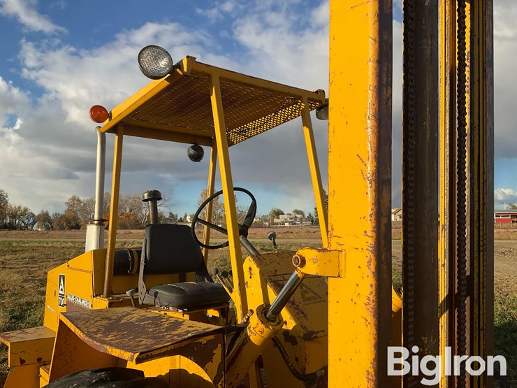 1975-allis-chalmers-700-image-11