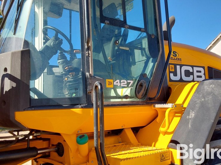 2017-jcb-427-image-9