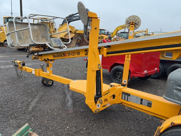 #2068-•-2018-haulotte-3632t-electric-towable-boom-lift-image-8