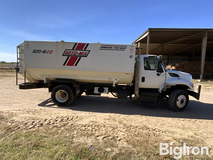 2019-international-7400-image-4