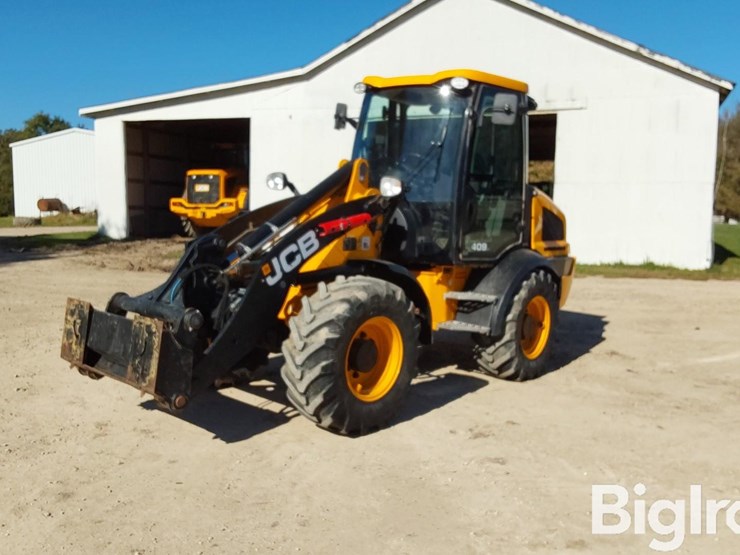 2021-jcb-409-image-1
