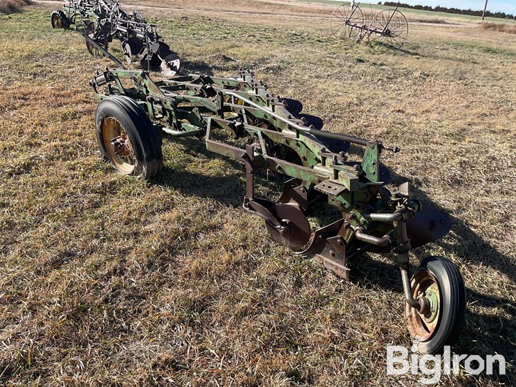 john-deere-5-image-7