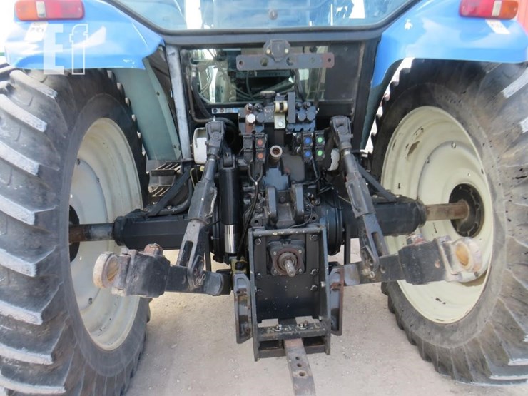 new-holland-tm150-image-5