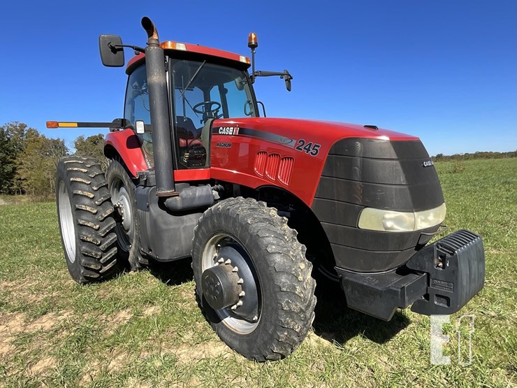 2010-case-ih-magnum-245-image-1