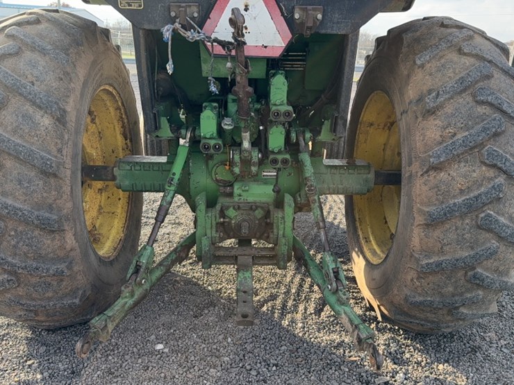john-deere-4440-image-13