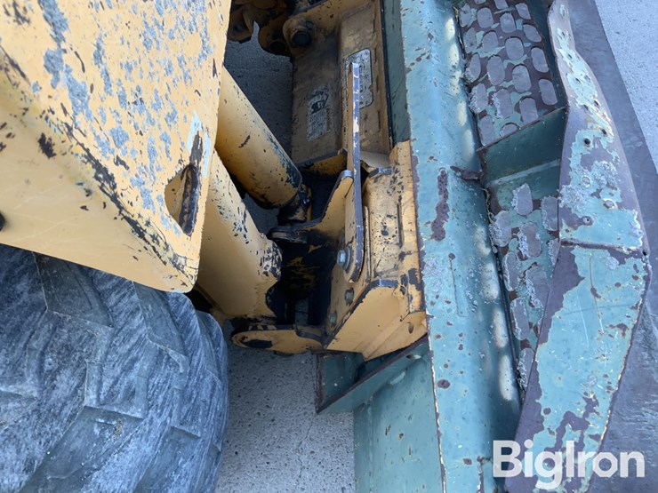 2001-mustang-2050-image-16