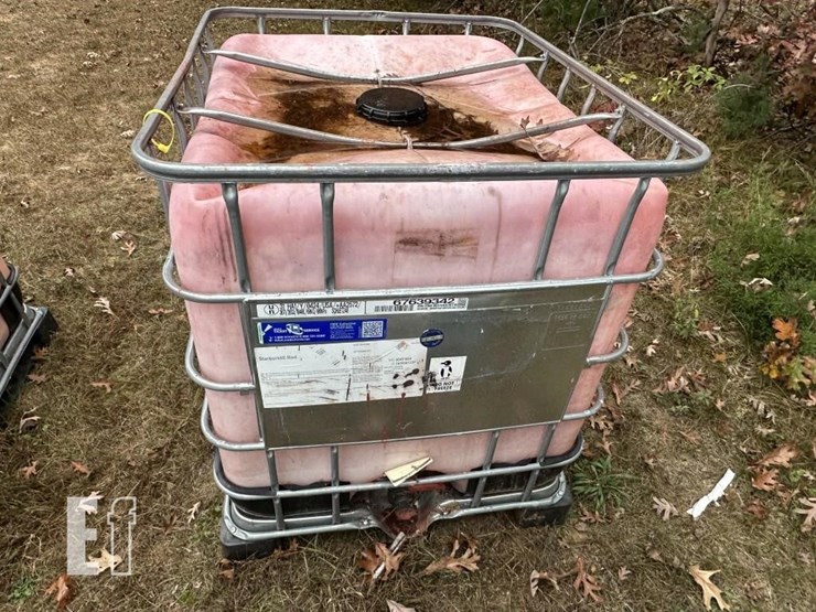 275-gallon-water-tank-image-1