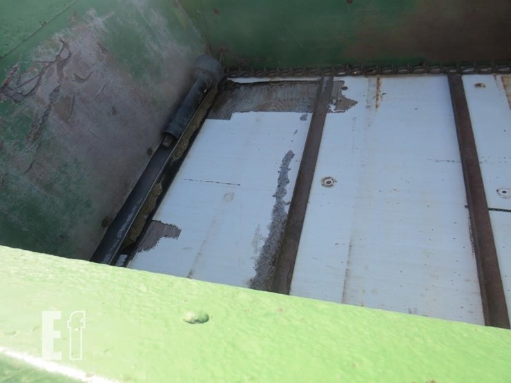 john-deere-350-image-8