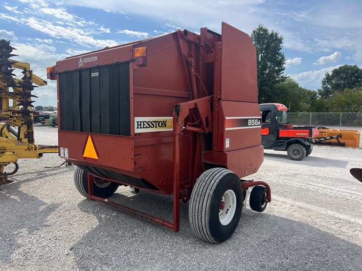 hesston-856a-image-5