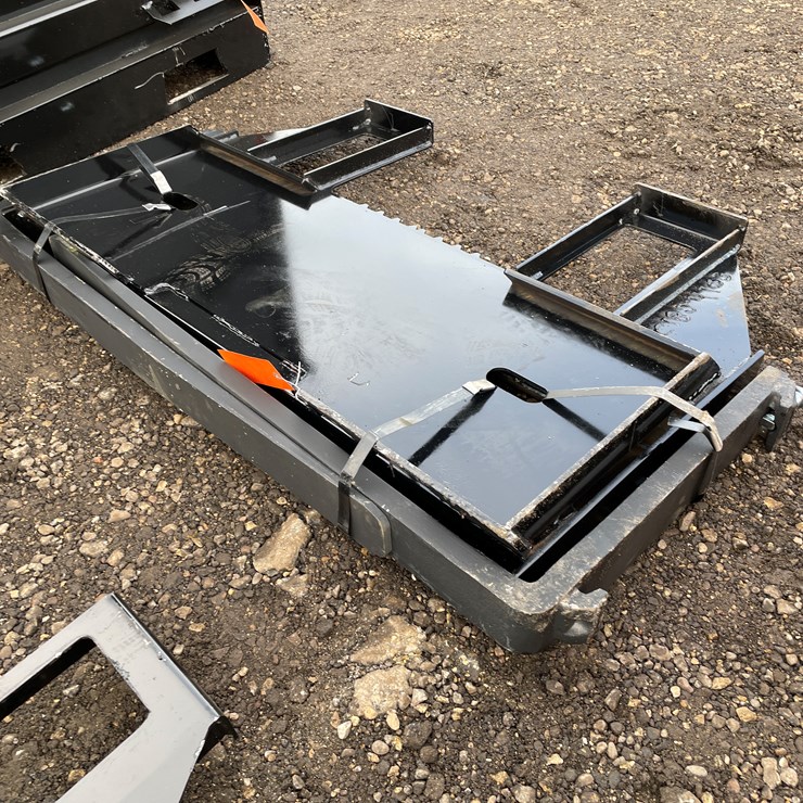 #1214 • Skidsteer Pallet Forks