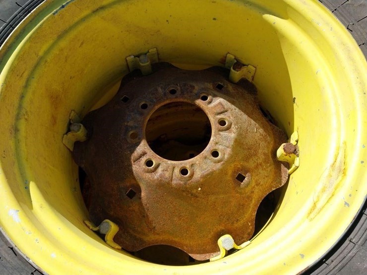 ford-tractor-image-3