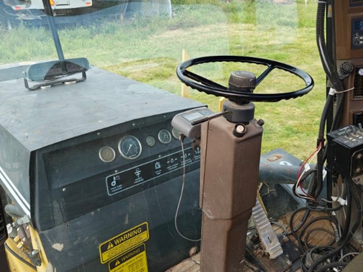 1999-ag-chem-rogator-854-image-13