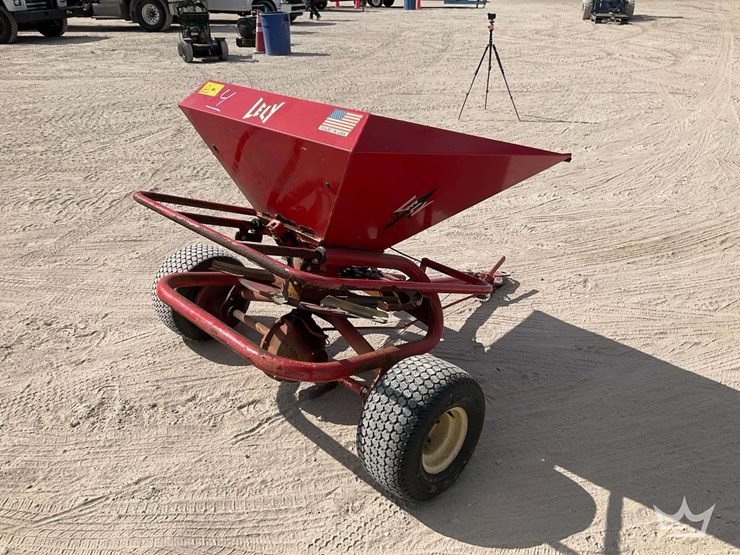 spreader-attachment-image-3