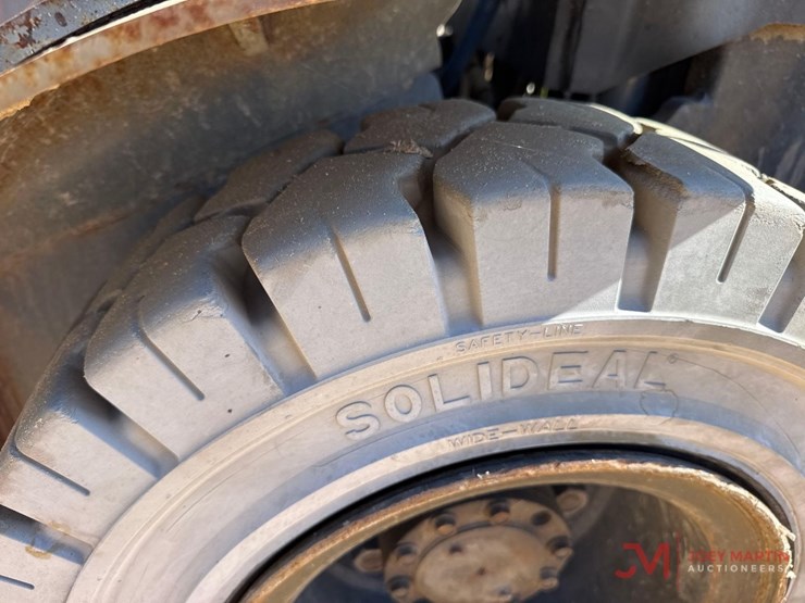 2001-toyota-8fgu25-image-11