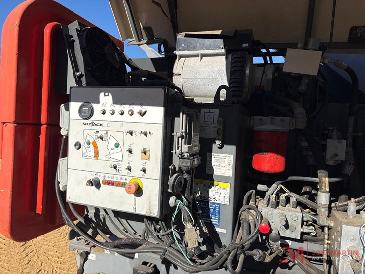 2017-skyjack-sj86t-image-6