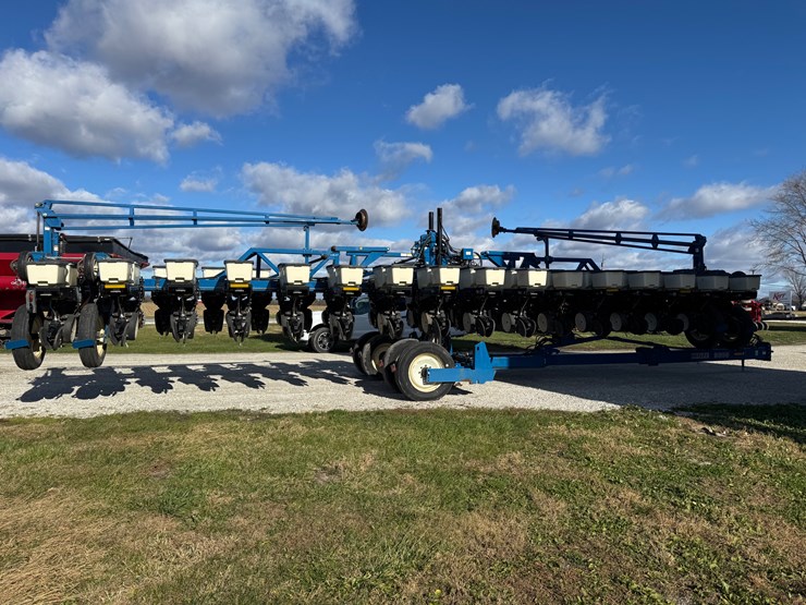 2014-kinze-3600-image-8