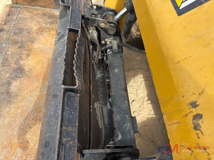 2019-caterpillar-289d-image-5