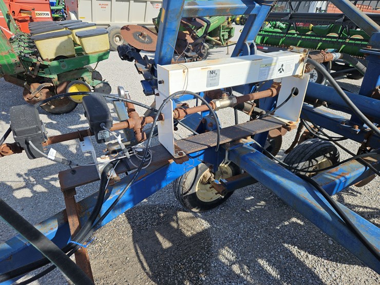 #197841-•-1997-blu-jet-aa-applicator-image-4