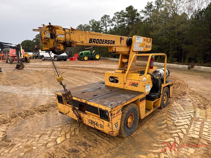 broderson1033.2a-carry-deck-crane-image-4