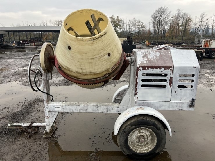 multiquip-whiteman-towable-concrete-mixer-image-7