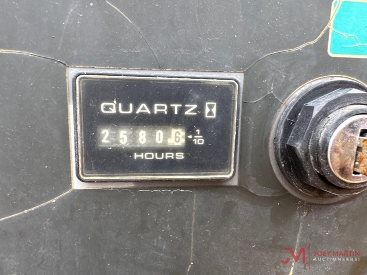 2013-jlg-600aj-image-17