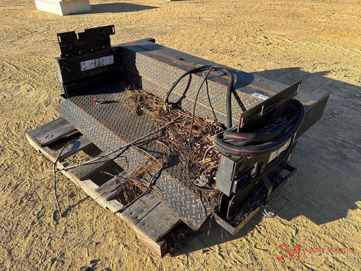 tommy-lift-gate-image-4