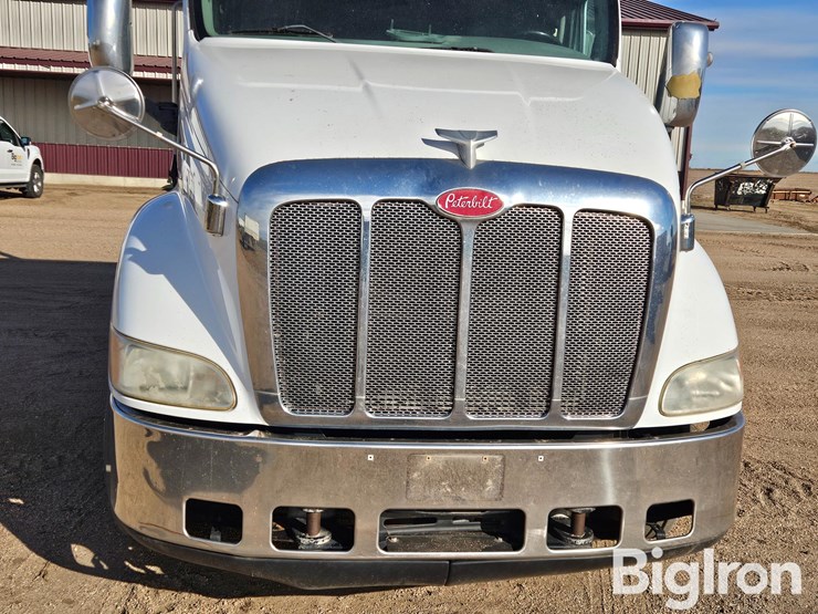 2007-peterbilt-387-image-10
