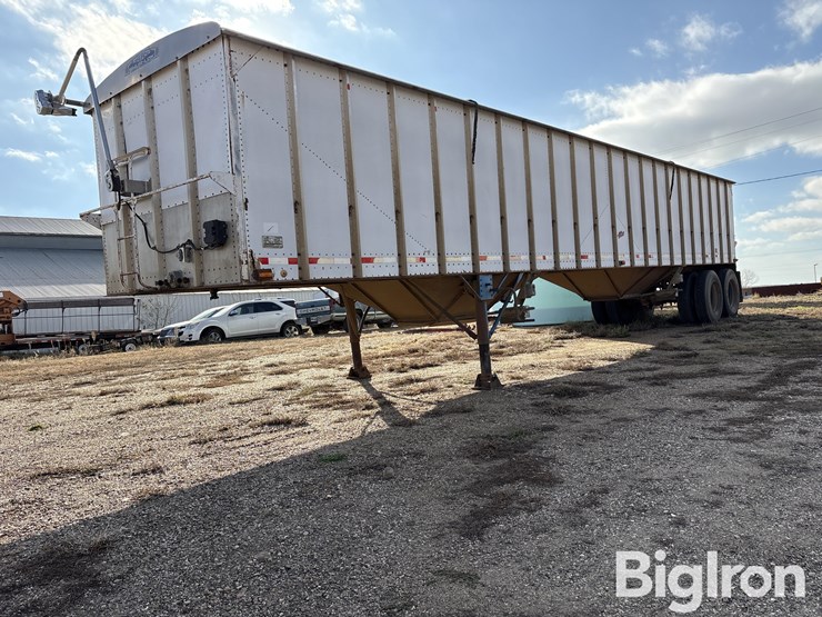 1981-alloy-t/a-grain-trailer-image-1