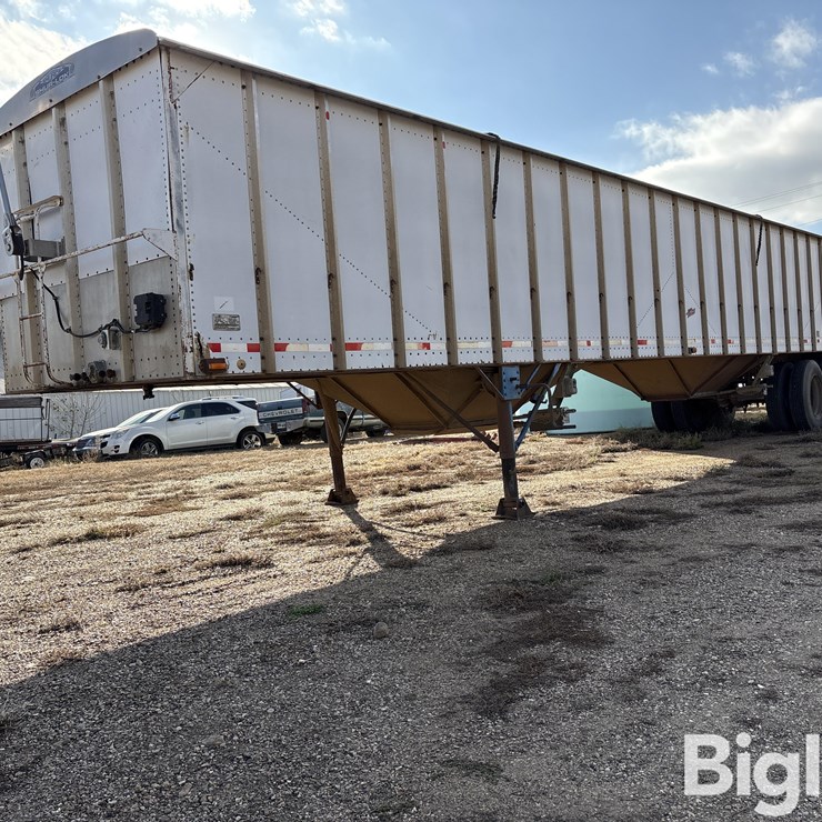 1981 Alloy T/A Grain Trailer