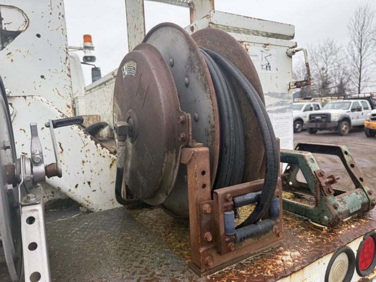 2006-international-7300-image-43