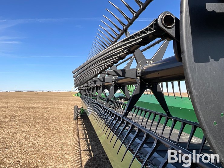 2019-john-deere-745fd-image-9