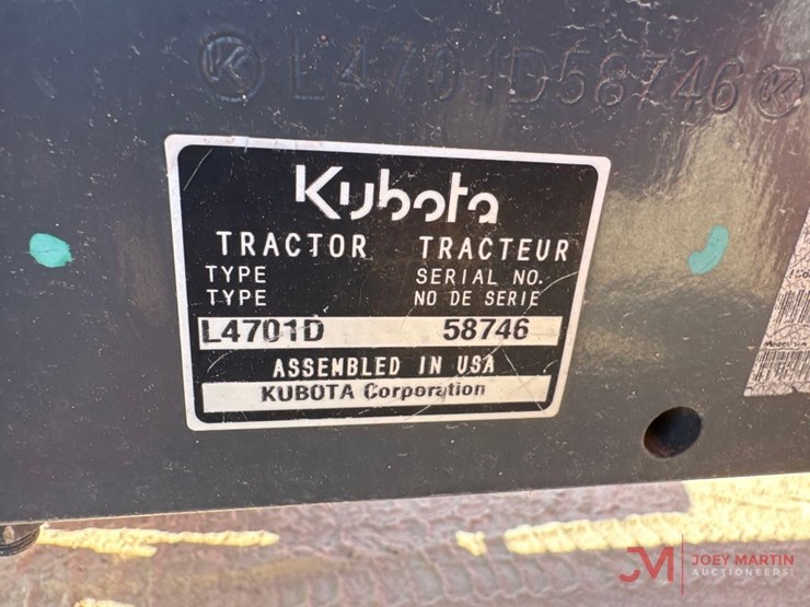 2017-kubota-l4701-image-11