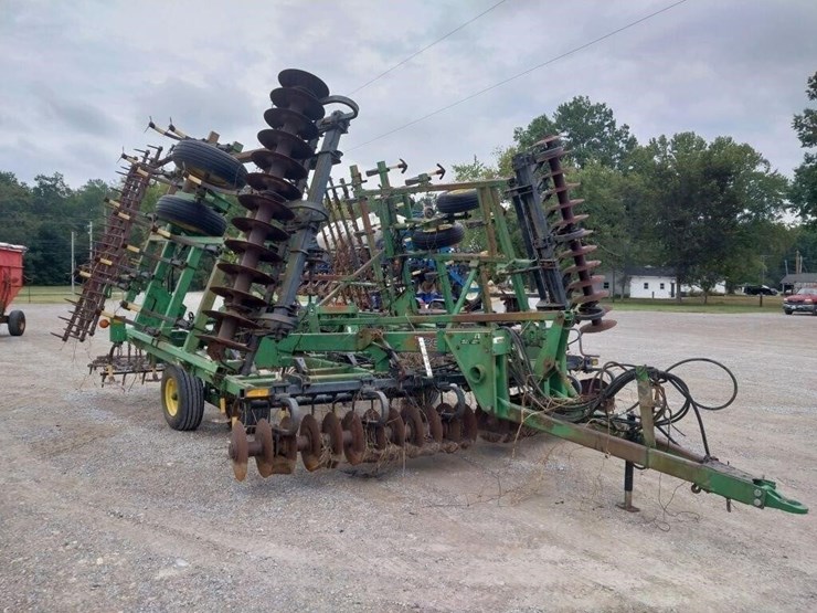 john-deere-726-image-3