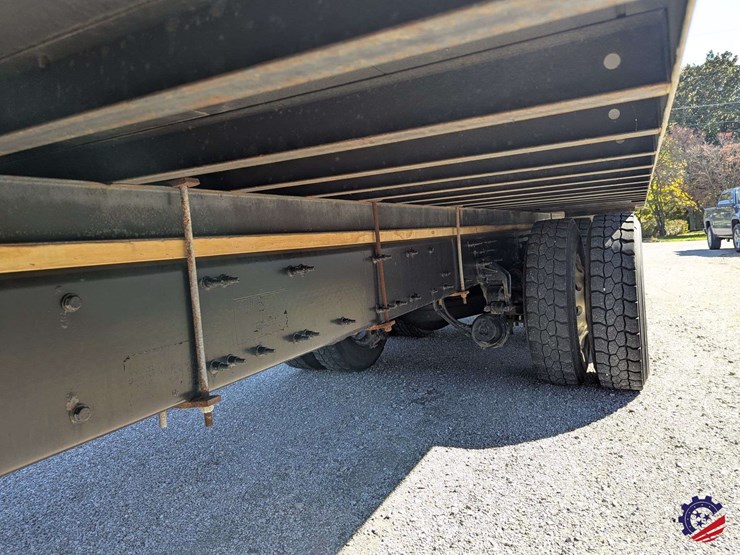 2016-mack-granite-gu713-image-31