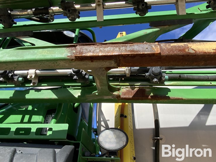 2021-john-deere-r4045-image-17